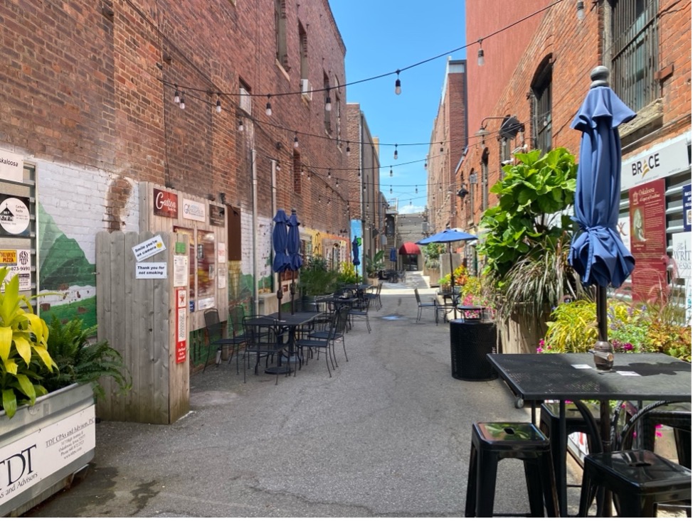 alley coffee shop in Oskaloosa iowa